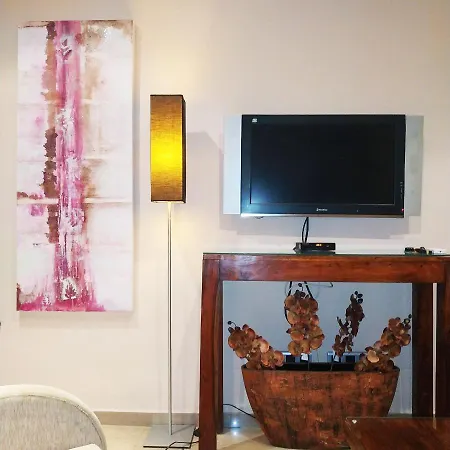 Centrico A Orilla Del Mar. Apartment *